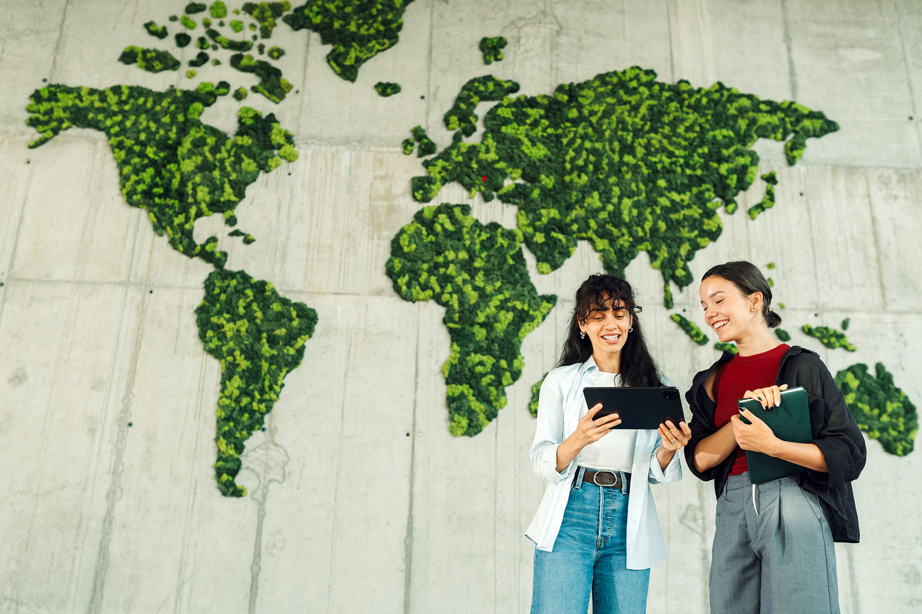 GettyImages-2228240453-ESG-Global-Carbon-Footprint-brighter