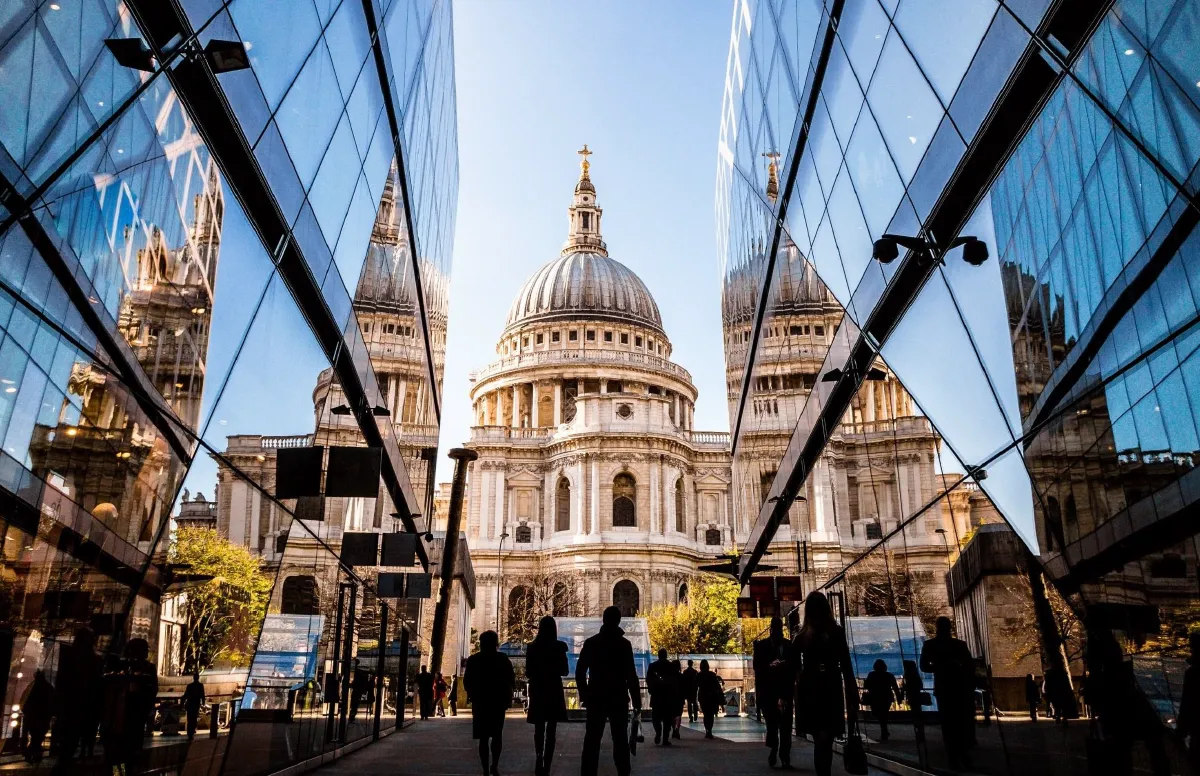 uk-agm-intelligance-2025