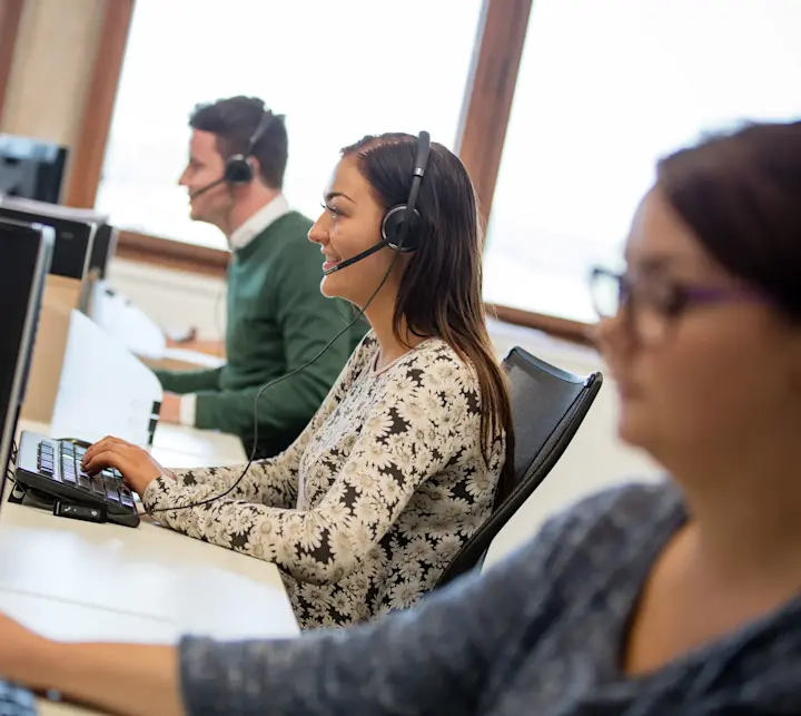 Computershare-staff phone2