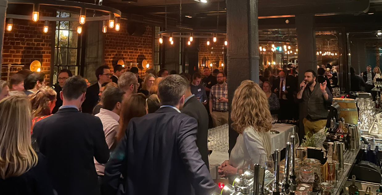 IPO Advisor drinks