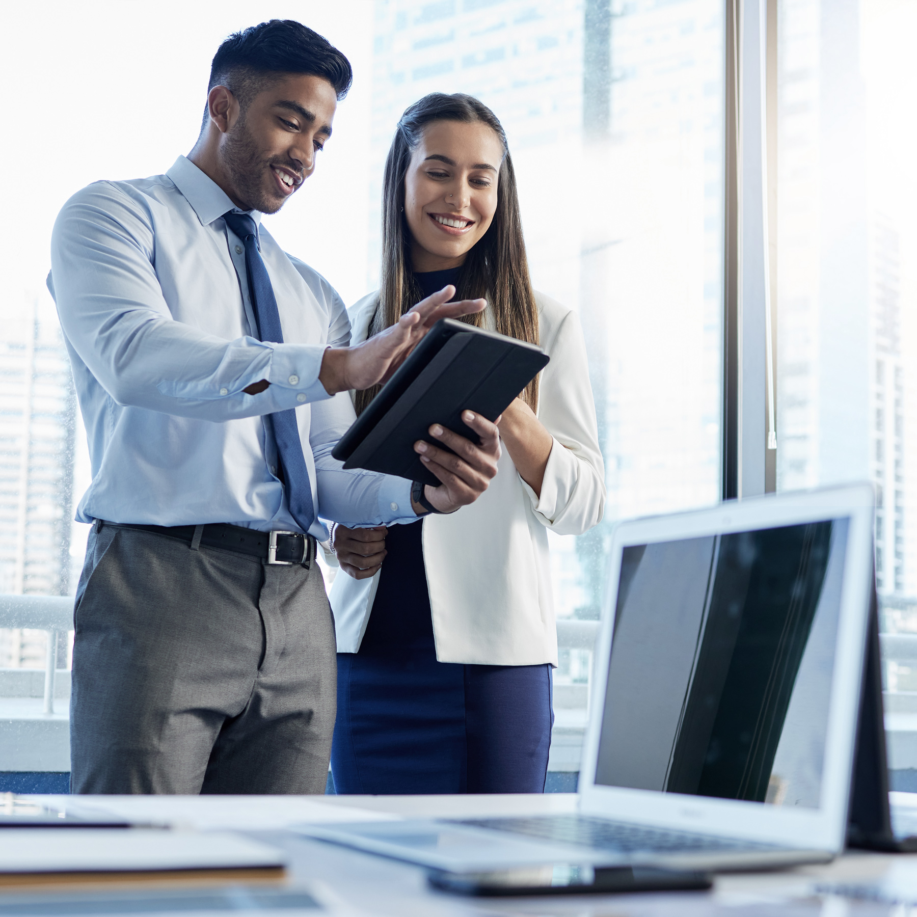 GettyImages-1383977365-Viewing-Tablet-square