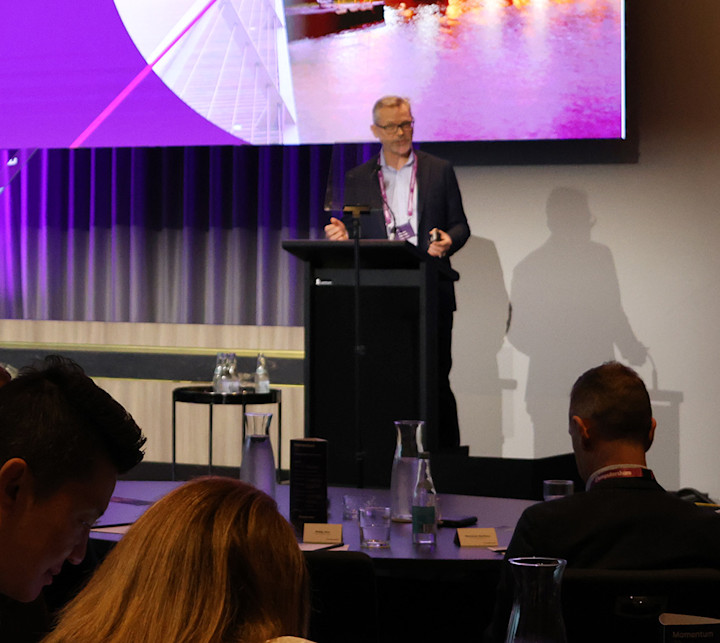 Momentum-2025-1-Internal-insights