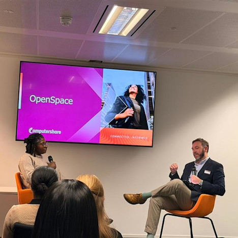 The speakers share thoughts on stage Tile image of The speakers share thoughts on stage