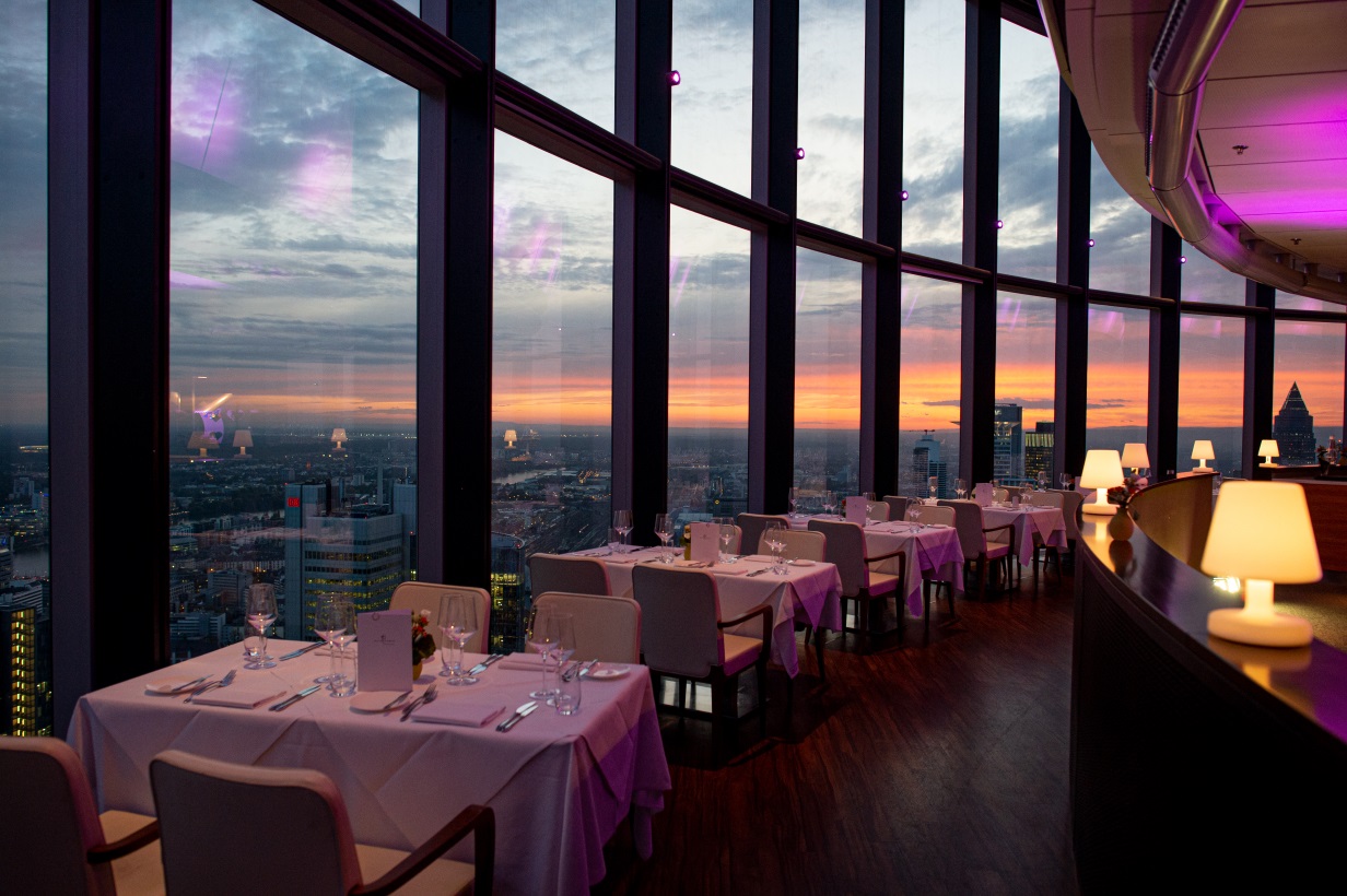 hvms19_abendva_ausblick_maintower