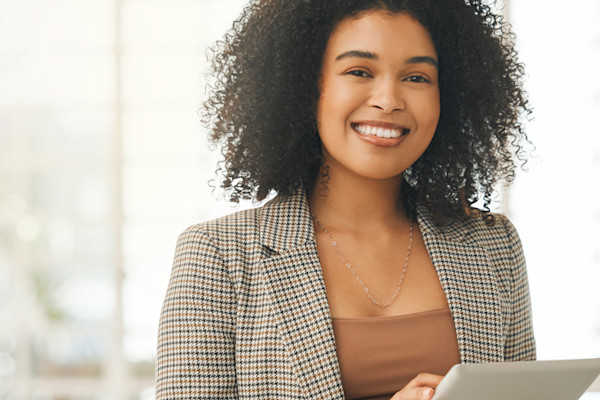 Choose the Right Escrow Agent to Mitigate Your Risks